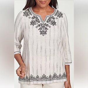 ALFRED DUNNER Ivory Black Silver Rivets 3/4 Sleeve Top Shirt Embroidered Size L